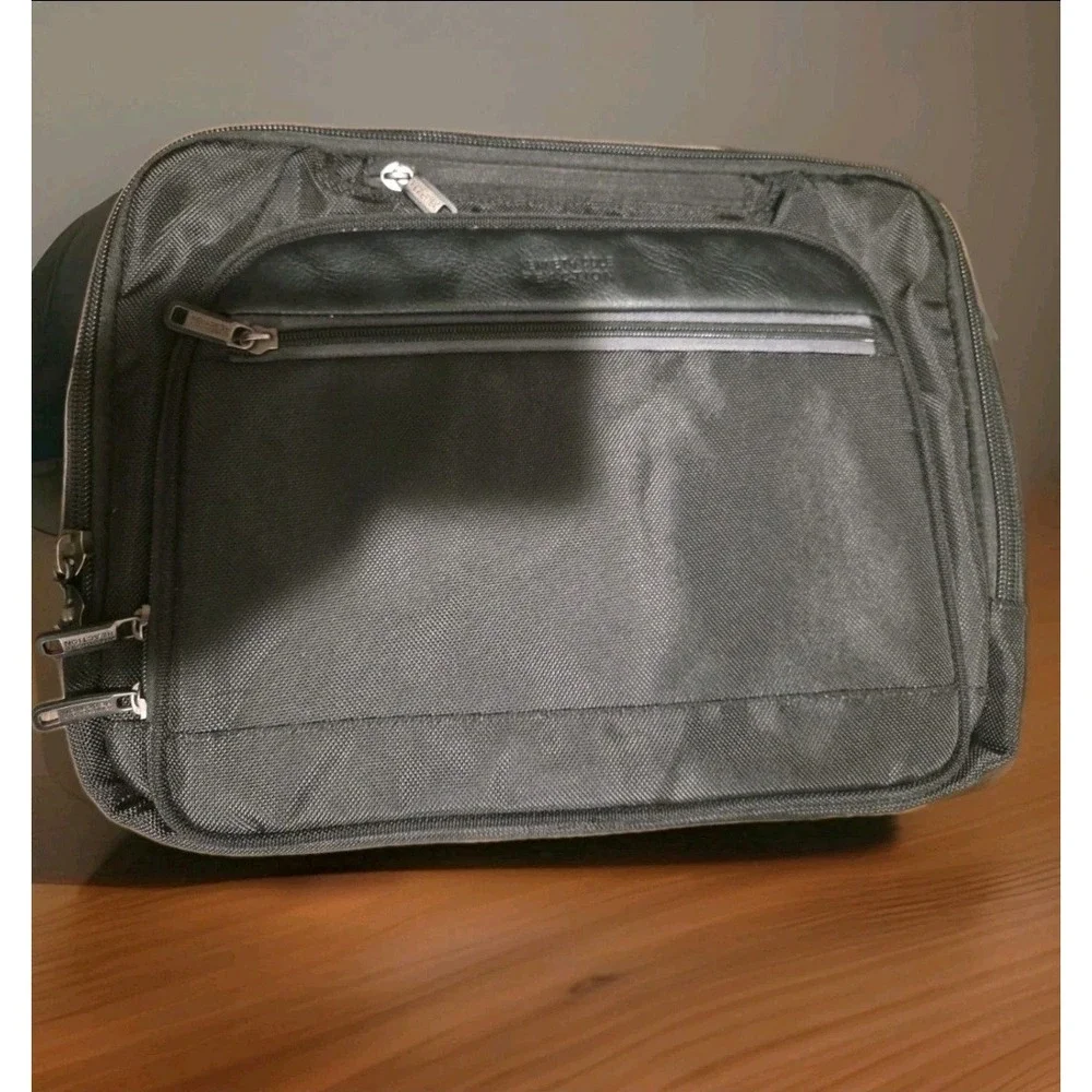 Kenneth‎ Cole Reaction Backpack